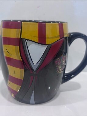 Harry Potter Gryffindor Scarf & Robe Ceramic Mug - Red & Gold